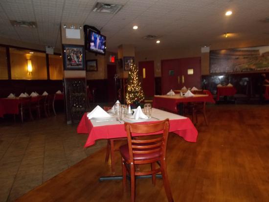 Pine Restaurant & Bar of Queens